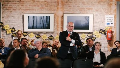 رئيس إستونيا: الأزمة الروسية الأوكرانية ليست سببا لمحاربة اللغة الروسية