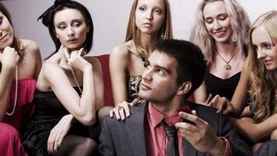 شاب يرتكب جريمة بشعة مع زميلته .. تفاصيل