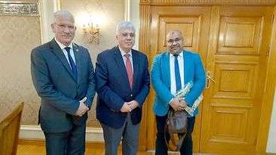 رئيس‭ ‬رابطة‭ ‬التعليم‭ ‬المفتوح يكشف تفاصيل لقاء وزير التعليم العالي.. تفاصيل