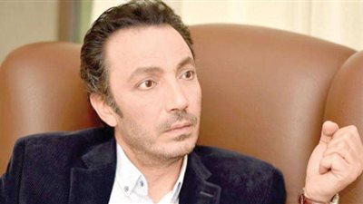الموت يفجع الفنان طارق لطفي منذ قليل