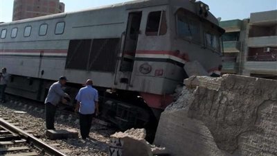 خروج قطار عن القضبان بمحطة شبين القناطر