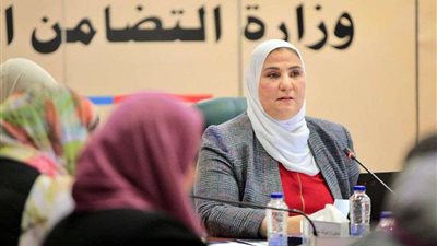 وزيرة التضامن تهنئ البابا تواضروس والأخوة الأقباط بعيد الميلاد المجيد