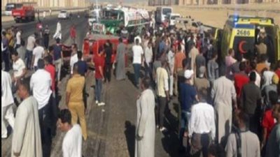 دماء على الأسفلت.. إصابة 7 أشخاص من عائلة واحدة في انقلاب سيارة بالبحيرة