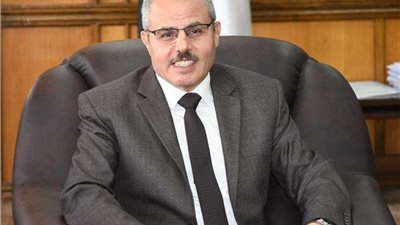 رئيس جامعة قناة السويس يهنئ البابا تواضروس الثاني بعيد الميلاد المجيد