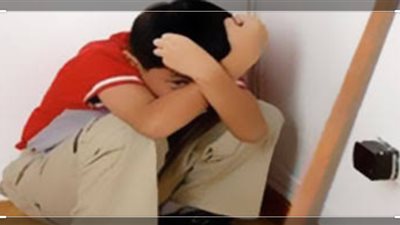 بطريقة بشعة.. مقتل طفل على يد زوج أمه