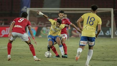 الأهلي يعبر طنطا بهدف السولية