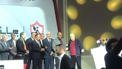 مرتضي منصور يشيد بجماهير القلعة البيضاء