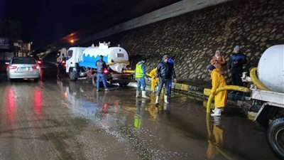 رئيس مياه المنوفية يتابع أعمال شفط تجمعات مياه الأمطار