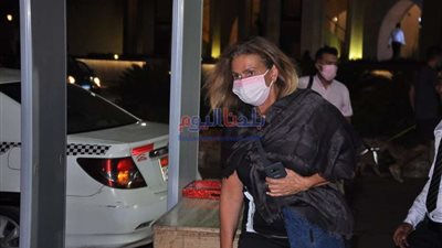 أبرزهم يسرا.. نجوم الفن والمجتمع في عزاء الفنان  المنتصر بالله  (فيديو)