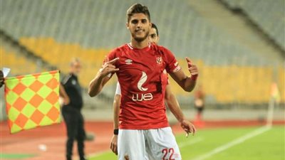 الأهلي يحدد موقف مشاركة 