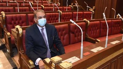 وزير شئون المجالس النيابية يتفقد مجلس الشيوخ