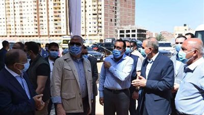 رئيس الوزراء يتفقد وحدات مشروع الإسكان الاجتماعى بكفر الشيخ