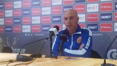 قرار عاجل من مدرب الوداد بشأن مباراة الأهلى