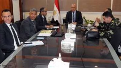 وزير الإسكان يتابع منظومة الصرف الصحى ومشروعات الخطة الاستراتيجية بالإسكندرية