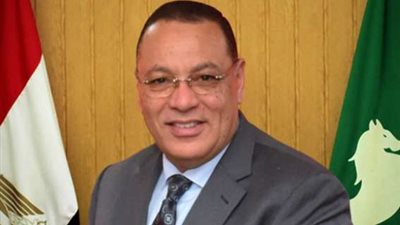 إحالة 36 من العاملين المقصرين في عملهم للتحقيق بمراكز الشرقية.. تفاصيل