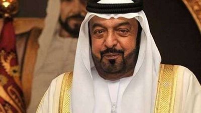 رئيس الإمارات يهنئ الشيخ نواف الأحمد أميرًا لدولة الكويت