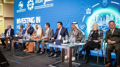 وزير الصحة يؤكد أهمية الاستثمار بمجال تصنيع الأجهزة الطبية وتحقيق الإكتفاء الذاتي