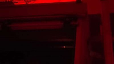 نشوب حريق داخل شقة سكنية بجوار مدرسة في قنا (صور)