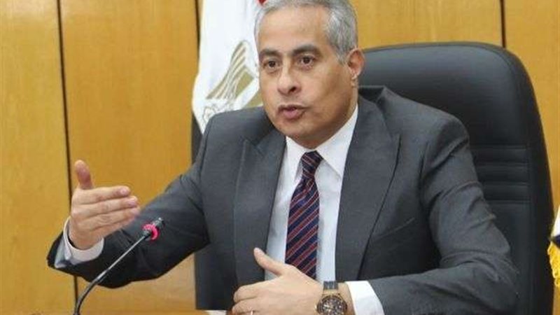 حسن شحاتة وزير القوى