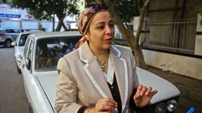 أزهري منتقدا صورة نهاد أبو القمصان بـ