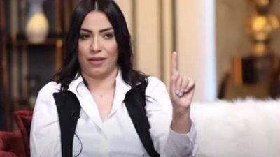 أشعر بالمتعة أثناء تلميع حذاء زجي| دعاء عبدالسلام تؤيد ياسمين عز