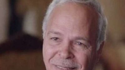 العناية الإلهية تنقذ فنانًا شهيرًا من الموت.. فيديو