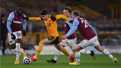 التعادل السلبي يسيطر على الشوط الأول  بين ولفرهامبتون ووست هام يونايتد بالدورى الإنجليزى
