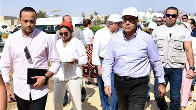 متحدث الوزراء: إنشاء أكثر من 10 آلاف وحدة سكنية و 400 بيت بدوي بشمال سيناء.. فيديو