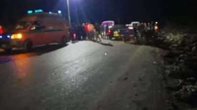 إصابة 10 أشخاص فى انقلاب سيارة ميكروباص على صحراوى البحيرة