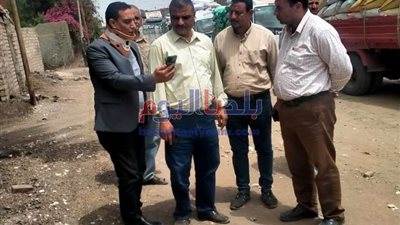 رئيس مدينة أشمون يتفقد منفذ بيع السلع الغذائية بأسعار مخفضة