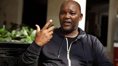 قرار عاجل من موسيماني لحل أزمة دفاع الأهلي