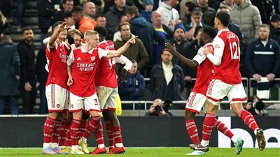 الدوري الإنجليزي.. أرسنال يطير في الصدارة بثنائية أمام توتنهام