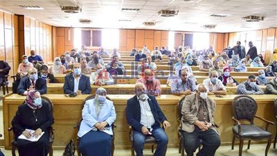 جامعة بني سويف تُوفر 6 مليون جنيه لتوصيل كابلات الإنترنت لمُجمع 330 فدان