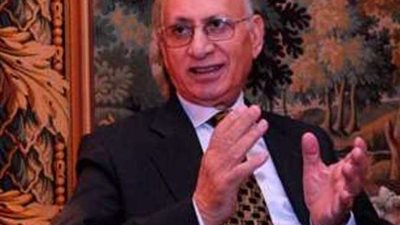 وزير التعليم العالي ينعى الدكتور محمود شريف وزير التنمية المحلية وعميد معهد الأورام الأسبق