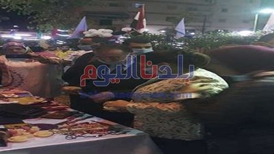 محافظ الإسكندرية يستعرض منتجات معرض النصر (صور)