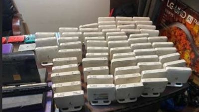 سقوط محطة بث تلفزيوني لاسلكية وشبكة توزيع إنترنت بدون ترخيص بدمياط