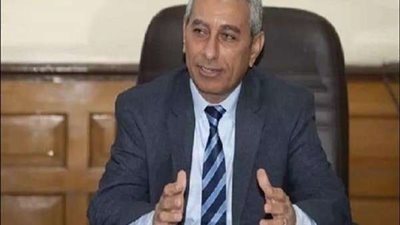 وزير العدل يجدد تكليف 