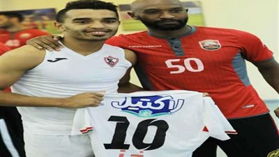 شاهد.. أوباما يداعب شيكابالا بعد مشادته مع أحمد فهمي