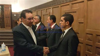 رصد لحظة وصول لميس جابر وداعية إسلامية  لعزاء البرلمانية منى منير (صور)