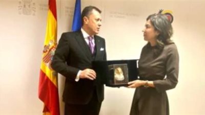 وزير السياحة يستهل مشاركته فى معرض 