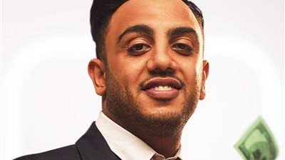 اليوم.. أوس أوس في 