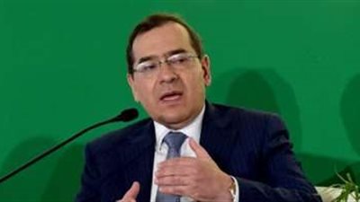 طارق الملا: مصافى تكرير السويس والنصر ركيزة أساسية فى توفير المنتجات البترولية