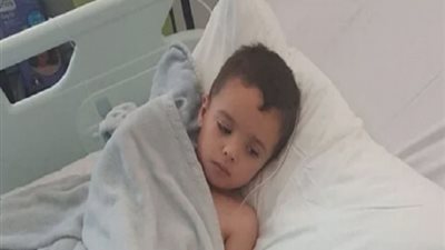 يصيب 2% من سكان العالم..أم تكتشف مرض ابنها النادر بالصدفة