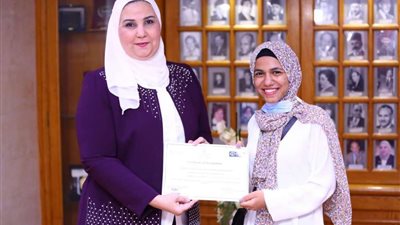 أول طالبة في الثانوية العامة وزيرة تضامن لمدة يوم واحد