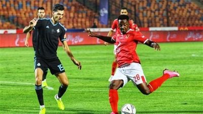 الأهلي يتعادل سلبيًا مع بيراميدز ويهدي الزمالك فرصة المركز الثاني