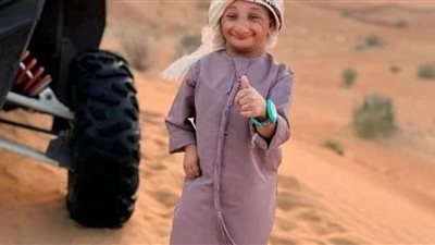 من هو عزيز القزم الذي أبكى الآلاف اليوم.. صور