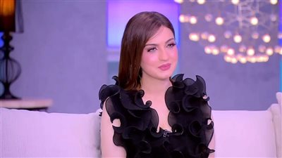 ياسمين عز: الراجل المصري برطمان عسل ولو لمس الشاي هيحليه