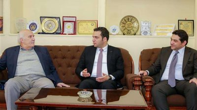 رئيس حزب التجمع: بدران له قدر كبير لدى حزب التجمع لتاريخه السياسي كشاب.. ونرحب بالتعاون المطلق بيننا وبين صوت الشعب