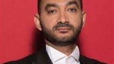 نادر فهمي يحتفل بعيد ميلاد زوجتة علي طريقتة الخاصة عبر الإنستجرام