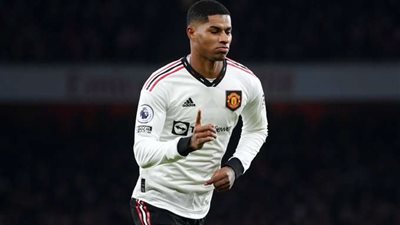 الدوري الإنجليزي.. التعادل يحسم الشوط الأول بين أرسنال و مانشتسر يونايتد